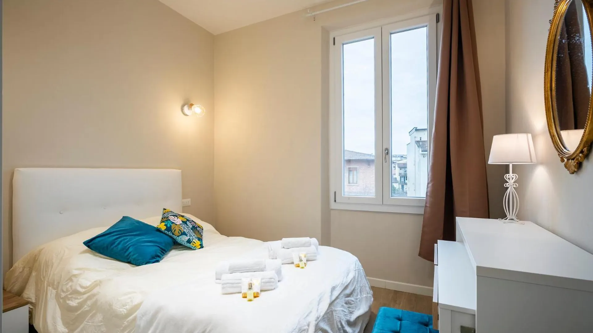 Apartament Careggi Tram Stop Outside, 10 Min To Center Florencja